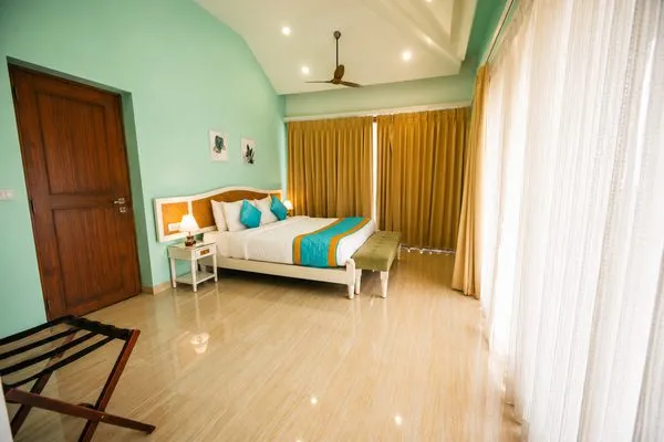 RK Villa Private Pool Deck Overview